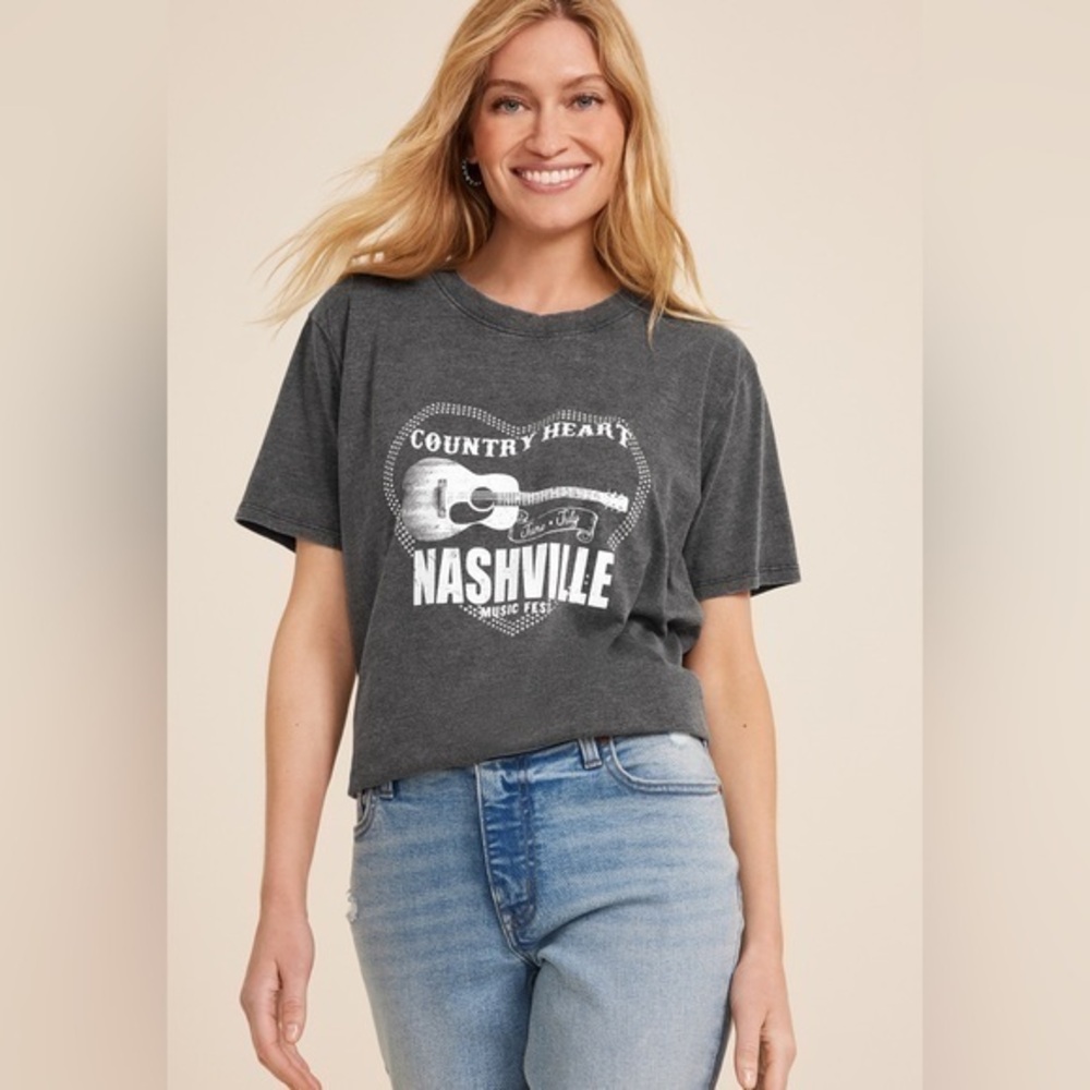 Maurices XXL Country Heart Nashville gray graphic tee